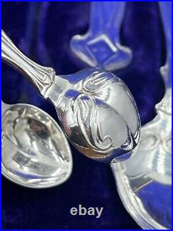 A fabulous set of silver art nouveau 12 tea spoons & tongs Sheffield 1905