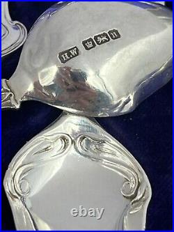 A fabulous set of silver art nouveau 12 tea spoons & tongs Sheffield 1905