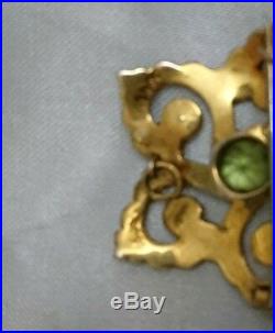 Antique Art Nouveau 9ct Gold Peridot & Seed Pearl Set Pendant / Brooch c1890