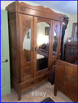 Antique Art Nouveau Carved 3/4 Size Oak High Back Bedroom Set 5 Matching Pieces