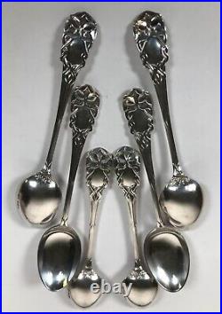 James Dixon & Sons Cased Set of Six Sterling Silver Art Nouveau Tea Spoons 1901