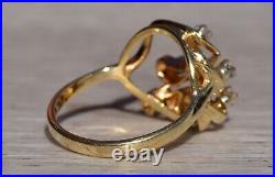 Ladies Art Nouveau 14K Yellow Gold Ring set with Diamonds