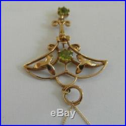 Lovely Antique 9ct Gold and Peridot set Art Nouveau Pendant Necklace 18 Chain