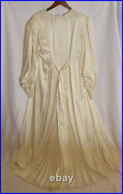 VTG? Victoria's Secret Art Nouveau Bridal Nightgown & Robe Set Ivory Satin? , L