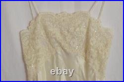 VTG? Victoria's Secret Art Nouveau Bridal Nightgown & Robe Set Ivory Satin? , L