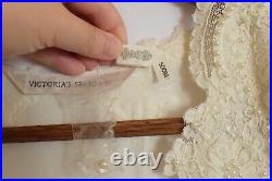 VTG? Victoria's Secret Art Nouveau Bridal Nightgown & Robe Set Ivory Satin? , L